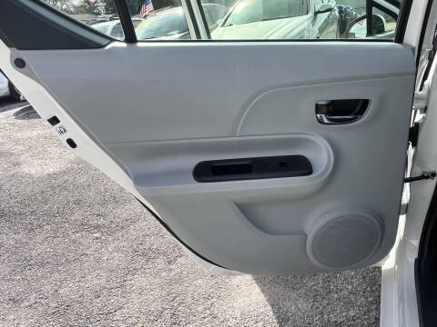 2014 Toyota Prius c One
