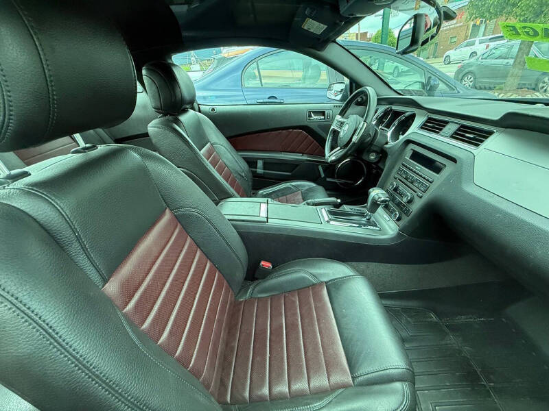 2012 Ford Mustang V6 Premium