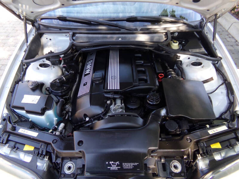 2004 BMW 3 Series 325Ci