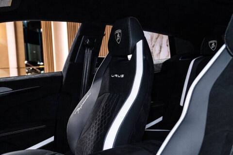 2023 Lamborghini Urus Performante
