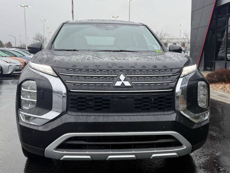 2025 Mitsubishi Outlander PHEV SE