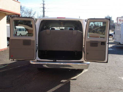 2011 Ford E-Series E-350 SD XLT