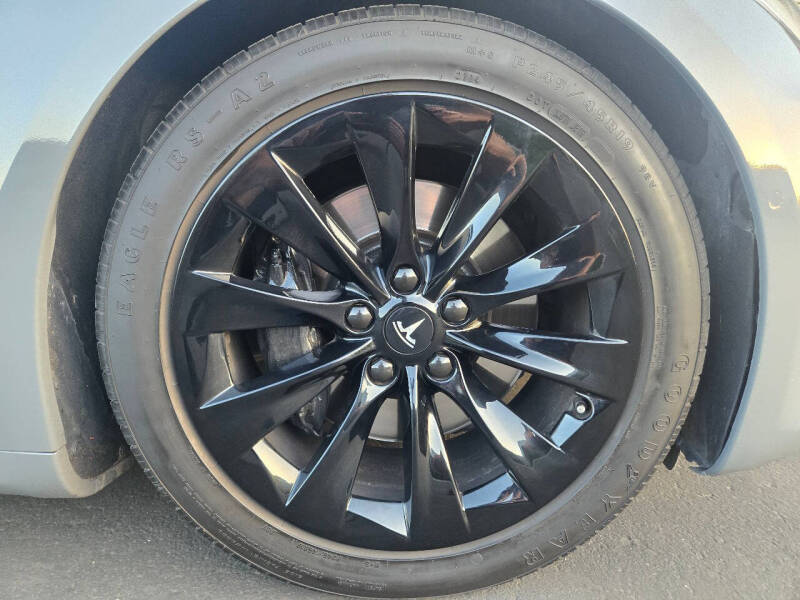 2016 Tesla Model S 75D