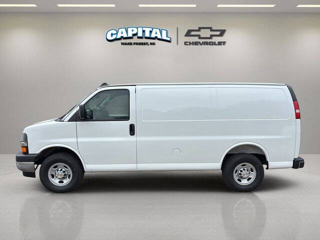 2025 Chevrolet Express 2500