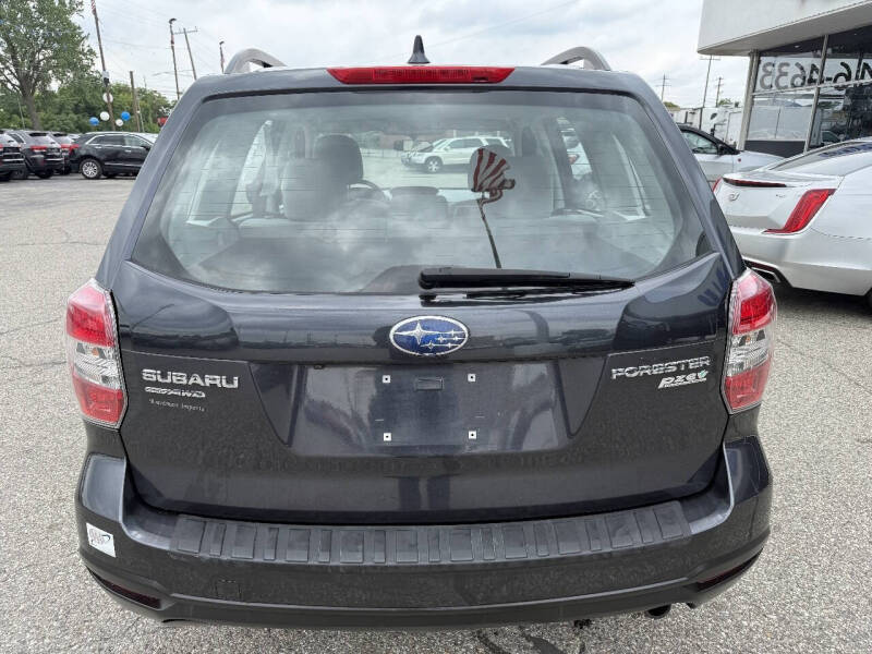 2016 Subaru Forester 2.5i