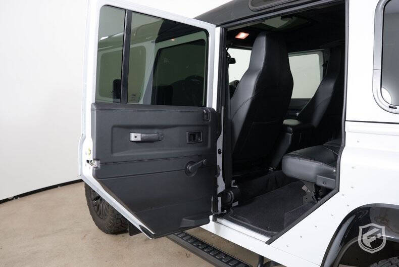 1991 Land Rover Defender