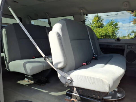 2008 Ford E-Series E-350 SD XLT