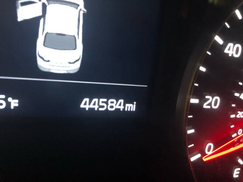 2017 Kia Cadenza Premium