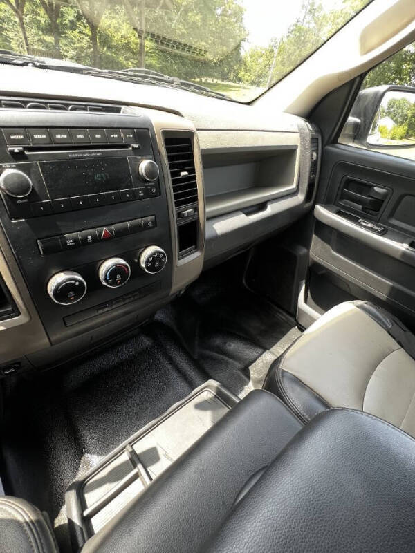 2012 RAM 2500 ST