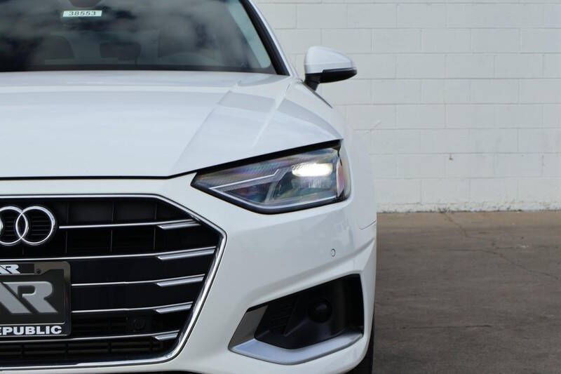 2021 Audi A4 quattro Premium 40 TFSI