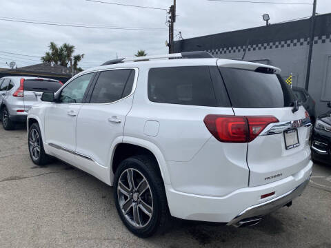 2019 GMC Acadia Denali