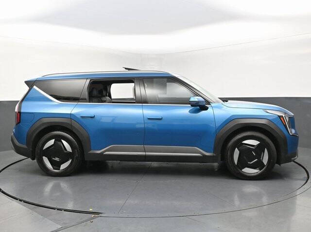 2024 Kia EV9 Wind