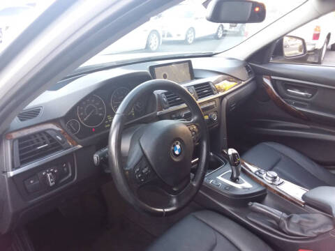 2013 BMW 3 Series 328i