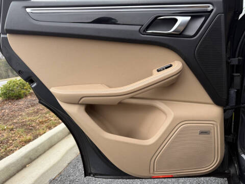 2021 Porsche Macan S