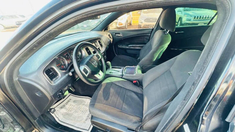 2013 Dodge Charger SE