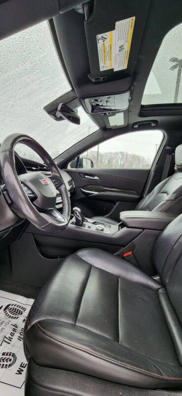 2019 Cadillac XT4 Sport