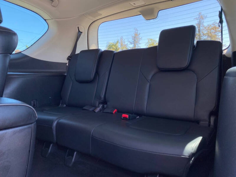 2023 Infiniti QX80 Luxe