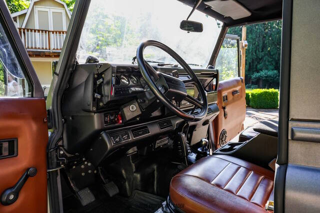 1991 Land Rover Defender