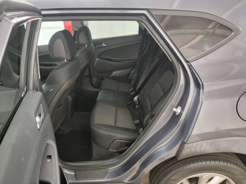 2016 Hyundai Tucson SE