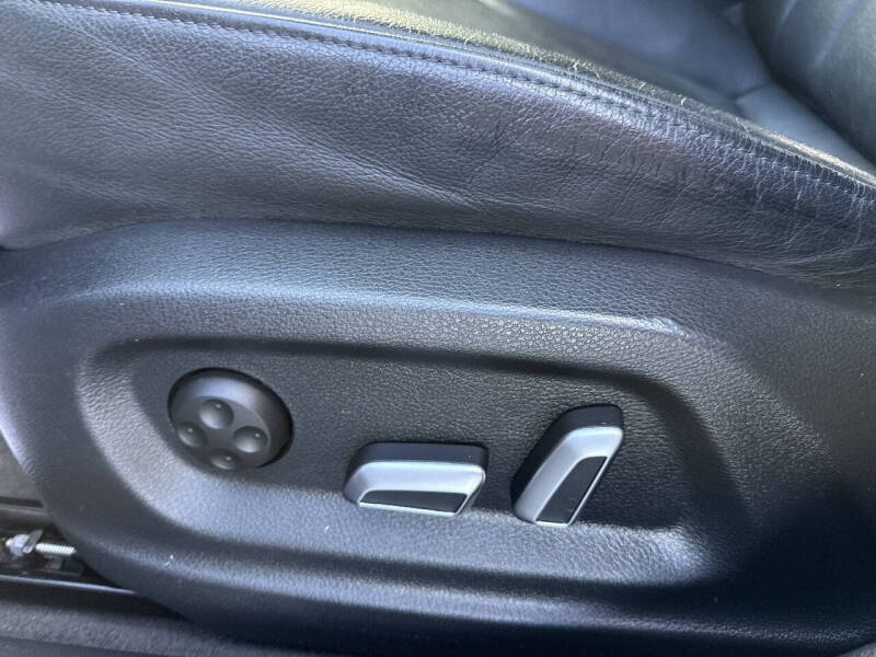 2016 Audi Q3 2.0T quattro Prestige