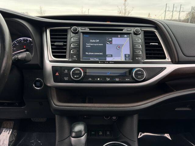 2016 Toyota Highlander Limited Platinum