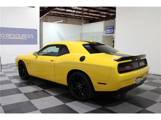 2017 Dodge Challenger R/T