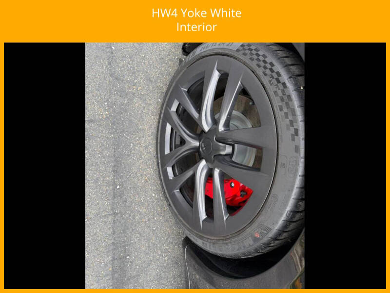 2023 Tesla Model S Plaid