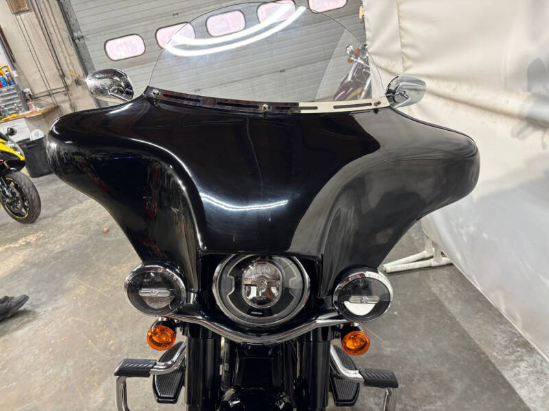 2018 Harley-Davidson FLHCS Heritage