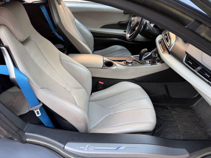 2015 BMW i8