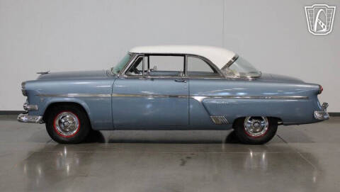 1954 Ford Crestline