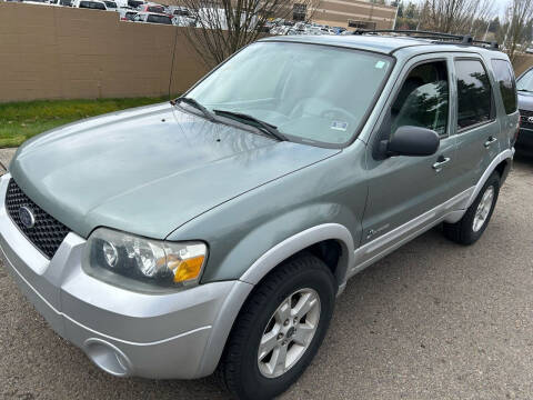 2006 Ford Escape Hybrid for sale at Blue Line Auto Group in Portland OR