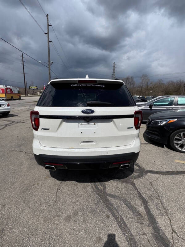 2016 Ford Explorer Sport