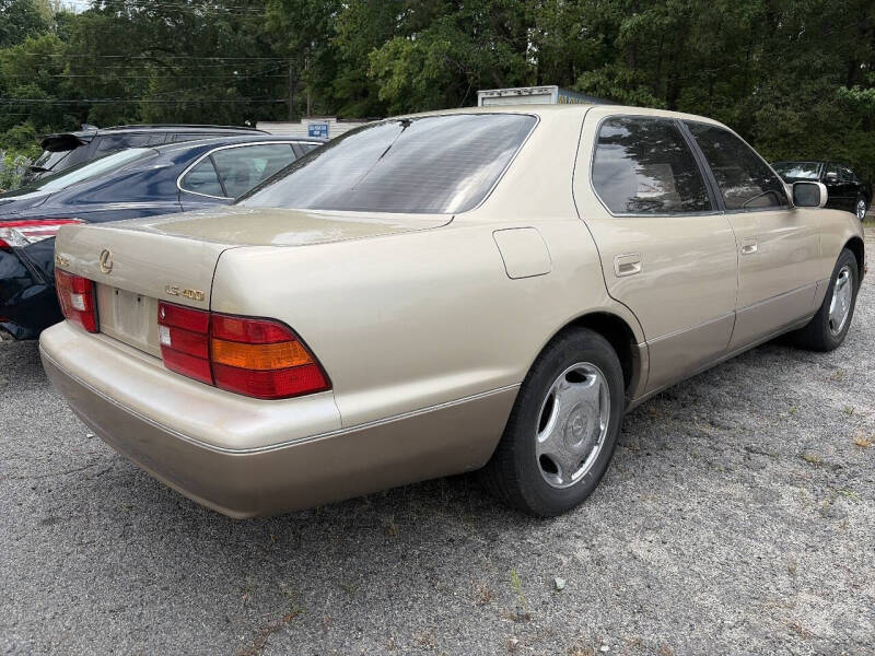 2000 Lexus LS 400