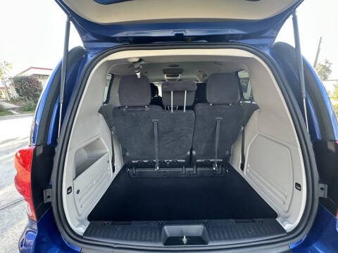 2013 Dodge Grand Caravan SE