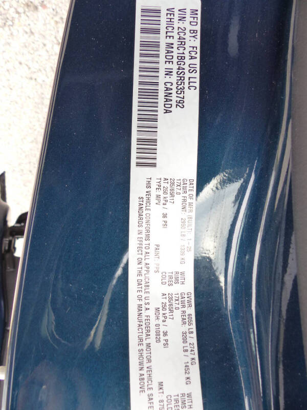2025 Chrysler Pacifica Select