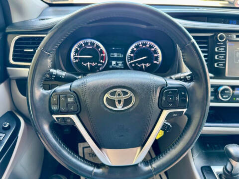 2016 Toyota Highlander LE Plus
