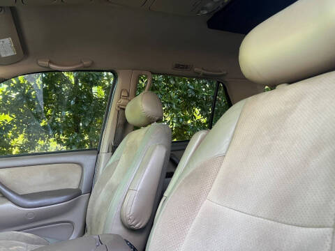 2003 Toyota Sequoia SR5