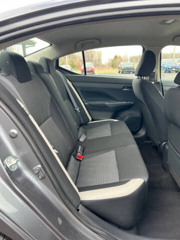 2021 Nissan Versa SV