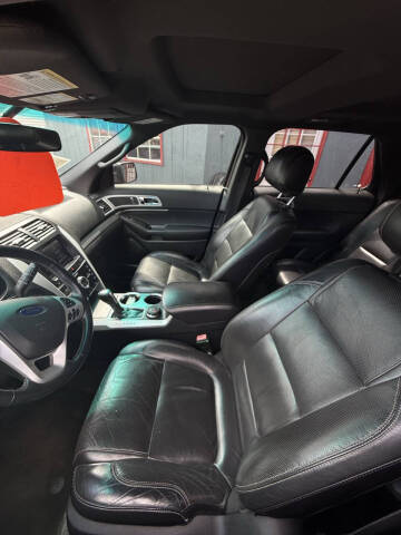 2014 Ford Explorer Sport