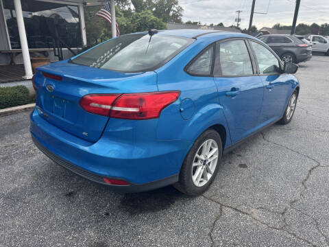 2017 Ford Focus SE