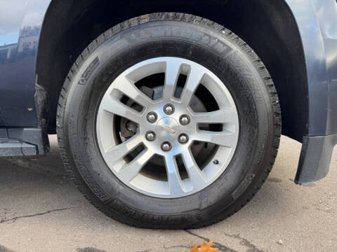 2018 Chevrolet Suburban LS