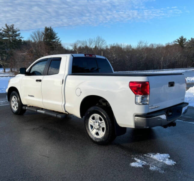 2011 Toyota Tundra Grade