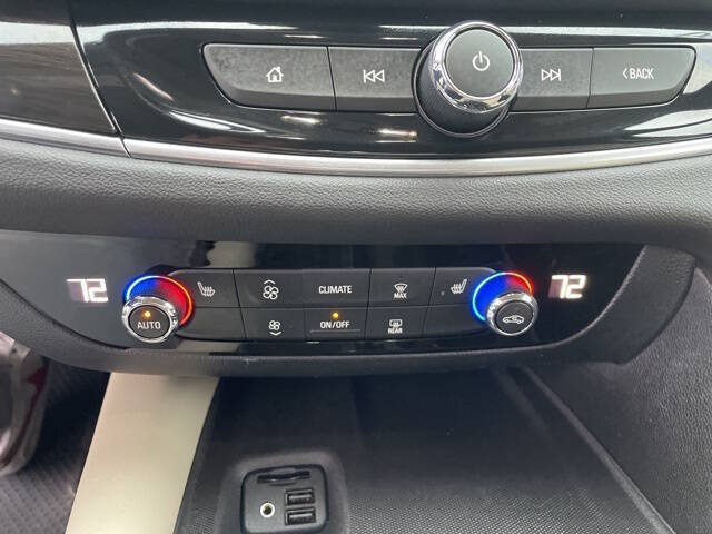 2020 Buick Enclave Essence