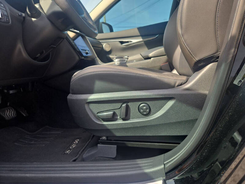 2025 Infiniti QX50 Luxe