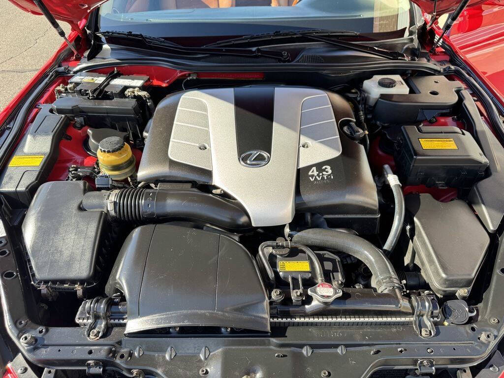 2004 Lexus SC 430 19