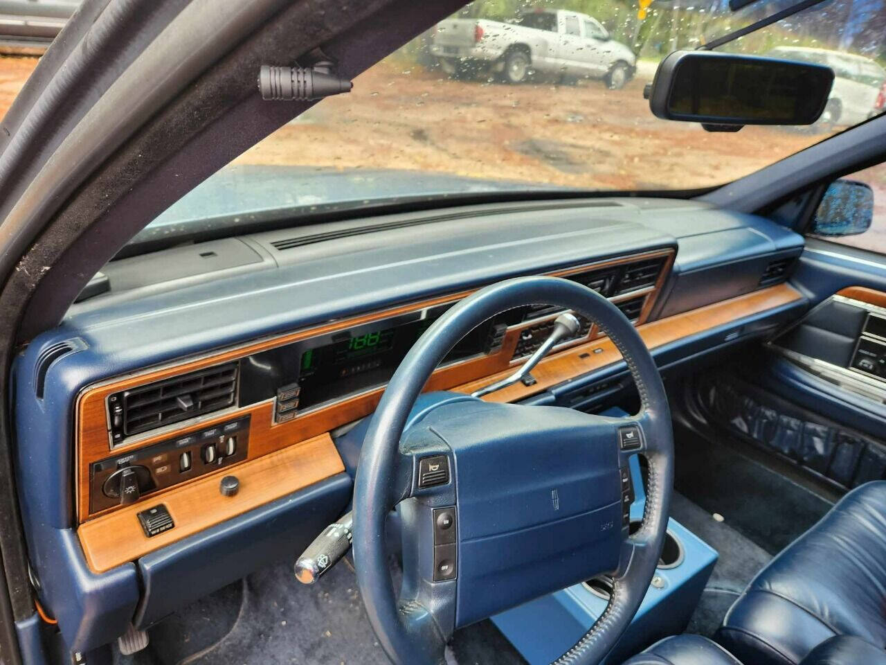 1990 Lincoln Continental for sale at Pep's Wholesale Autos in New Caney, TX