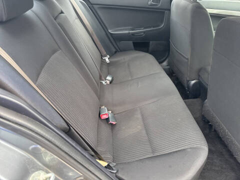 2014 Mitsubishi Lancer ES