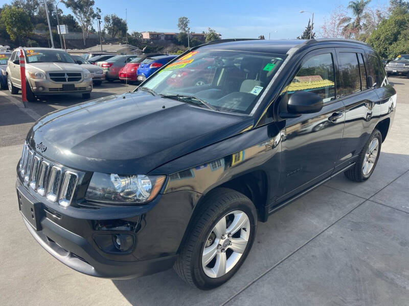 2016 Jeep Compass Sport photo 3