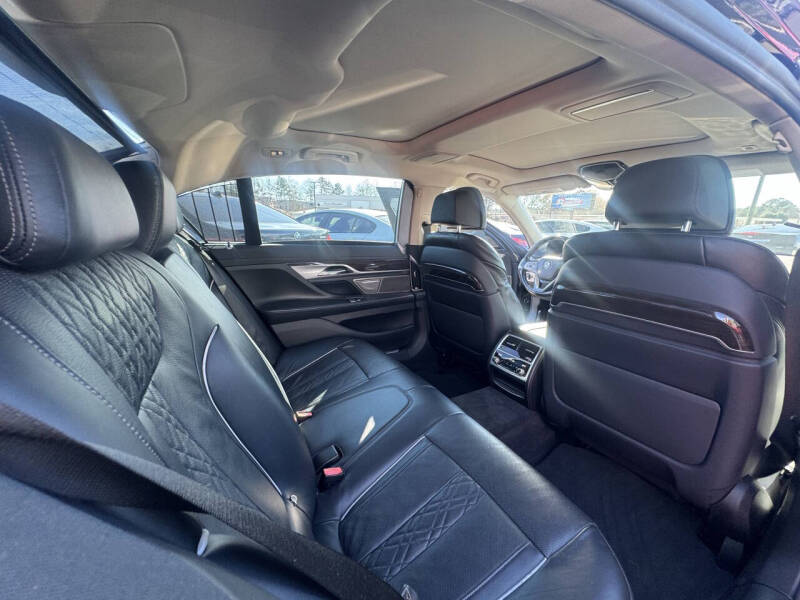 2020 BMW 7 Series 740i