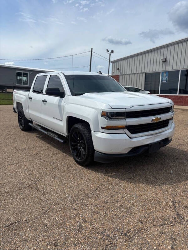 2018 Chevrolet Silverado 1500 Custom
